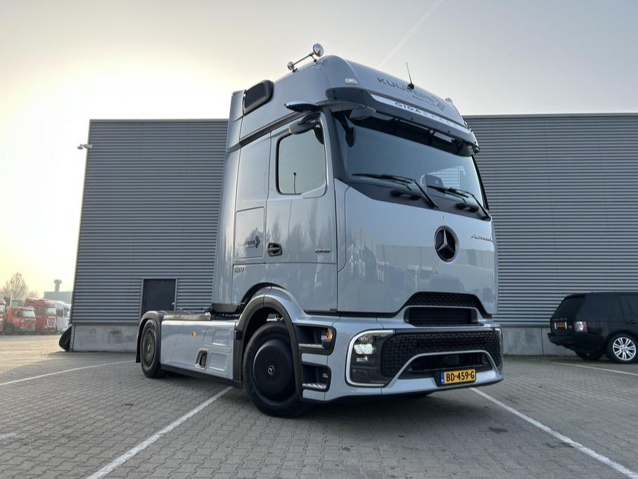 Mercedes Benz Actros L 1948 Procab / Vecto 3 trekker van Kuijpers Rental