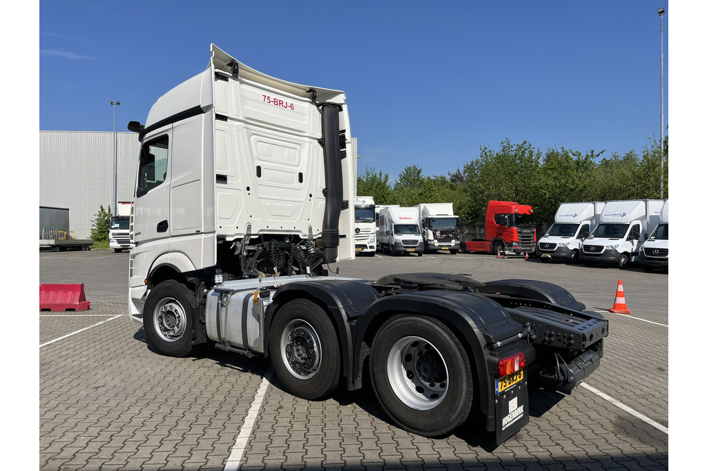 38277686-23.jpg
